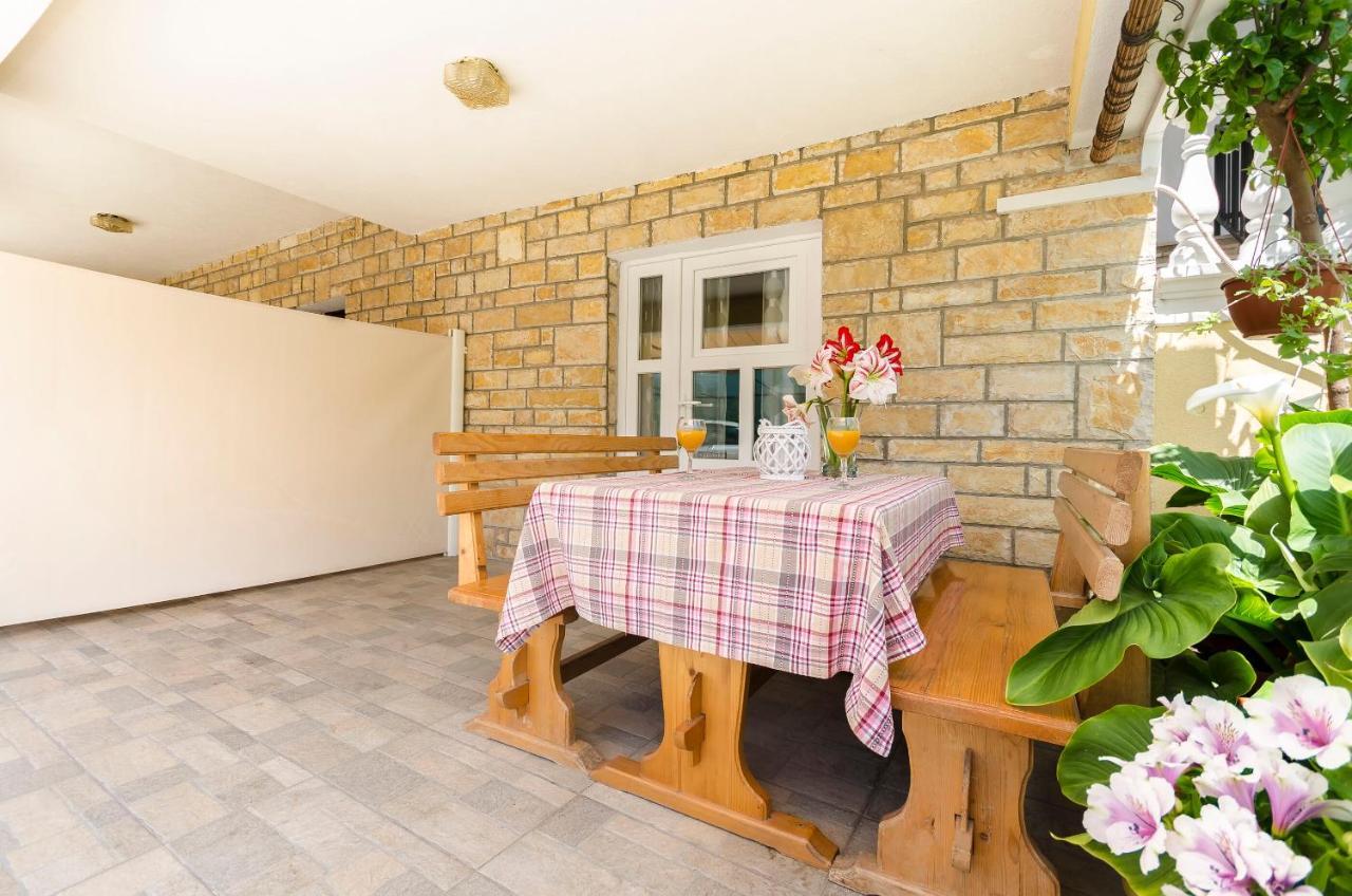 Apartments And Room Take It Easy Tribalj Zewnętrze zdjęcie